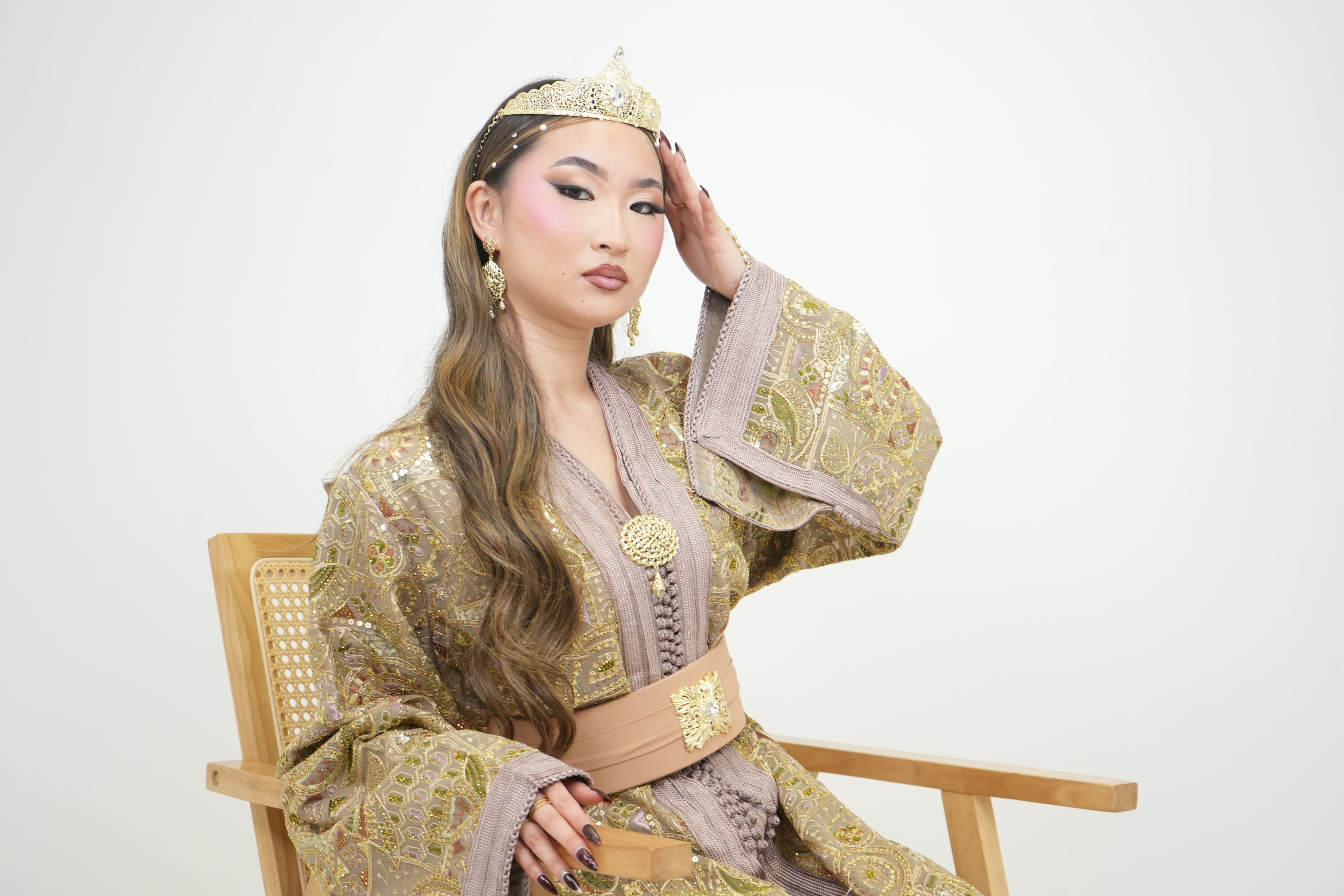 Takchita Sari Nude